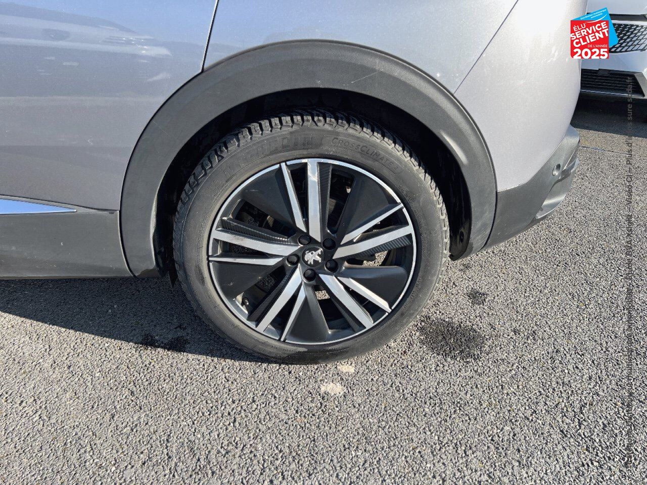 Véhicule d'occasion PEUGEOT 3008 HYBRID 225CH GT PACK E-EAT8 SIEGES CHAUF CAMERA CARPLAY chez Dacia Strasbourg