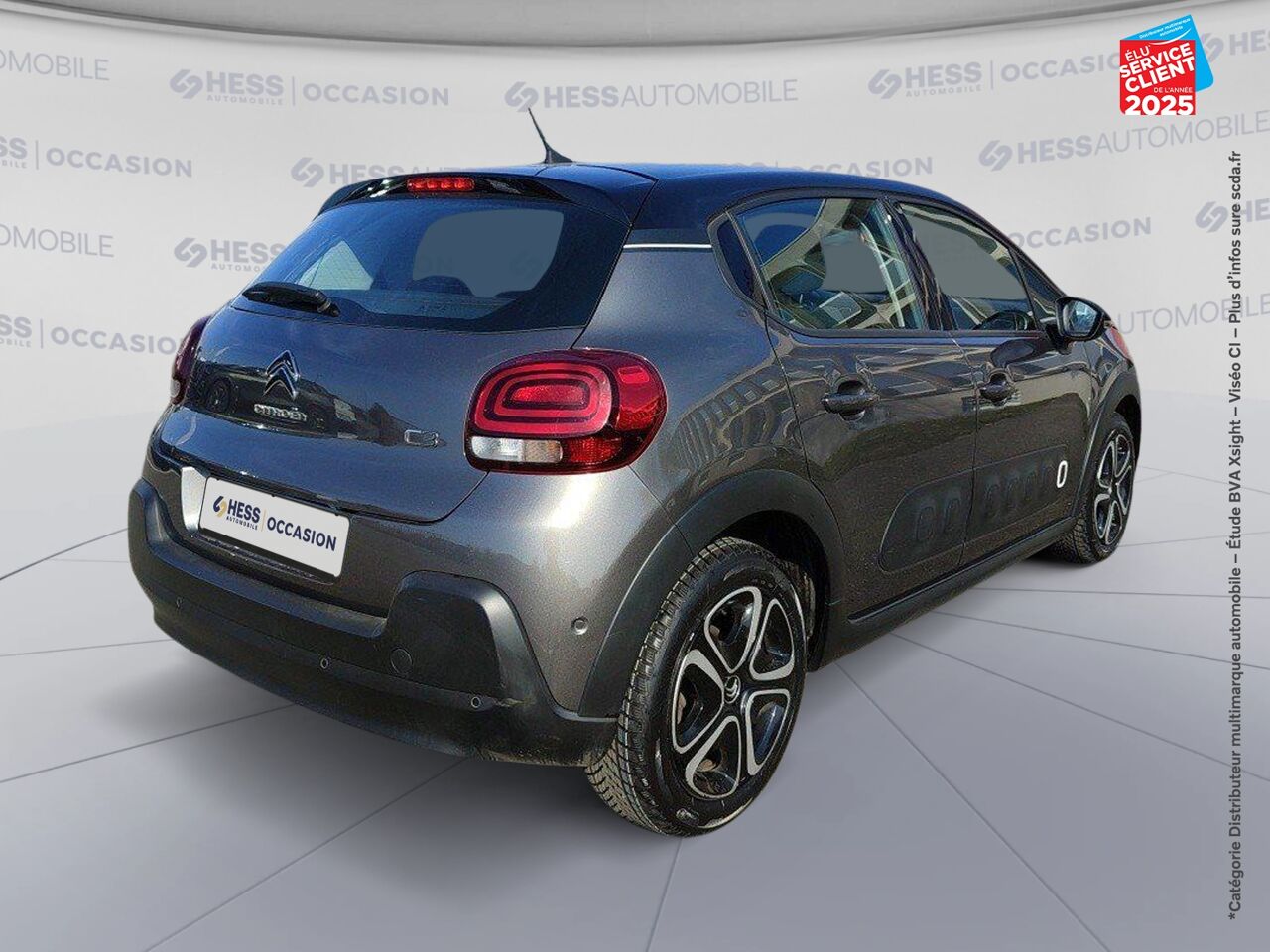 Véhicule d'occasion CITROEN C3 PURETECH 110CH SHINE S/S CAMERA chez BMW Lons le Saunier