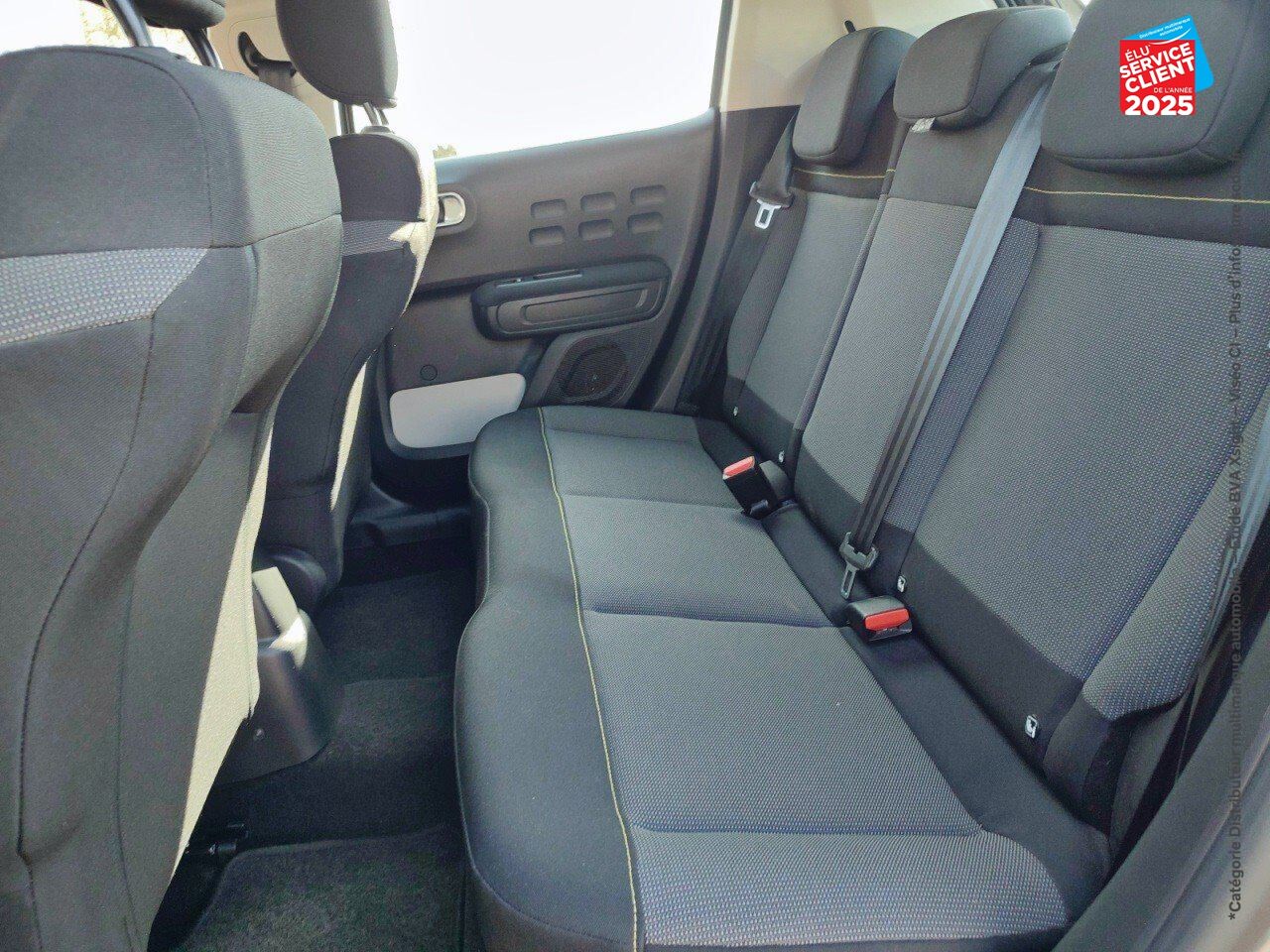 Véhicule d'occasion CITROEN C3 PURETECH 110CH SHINE S/S CAMERA chez BMW Lons le Saunier