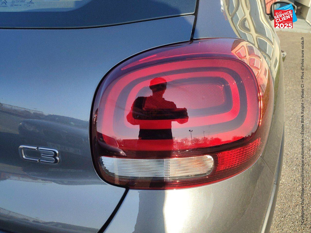 Véhicule d'occasion CITROEN C3 PURETECH 110CH SHINE S/S CAMERA chez BMW Lons le Saunier