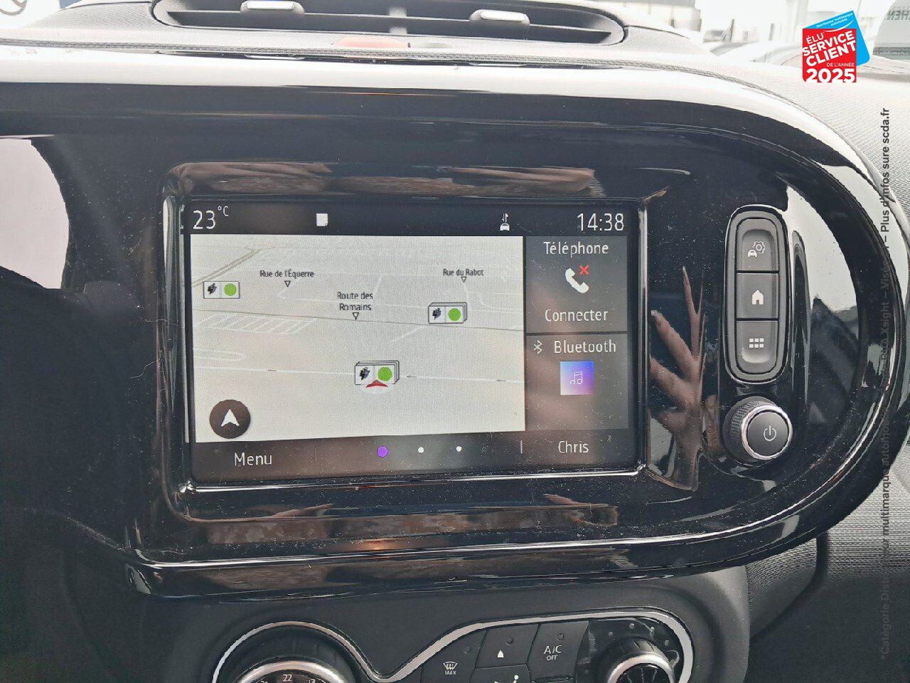 Véhicule d'occasion RENAULT TWINGO E-TECH ELECTRIC URBAN NIGHT R80 ACHAT INTEGRAL TOUVRANT GPS chez Hyundai Reims