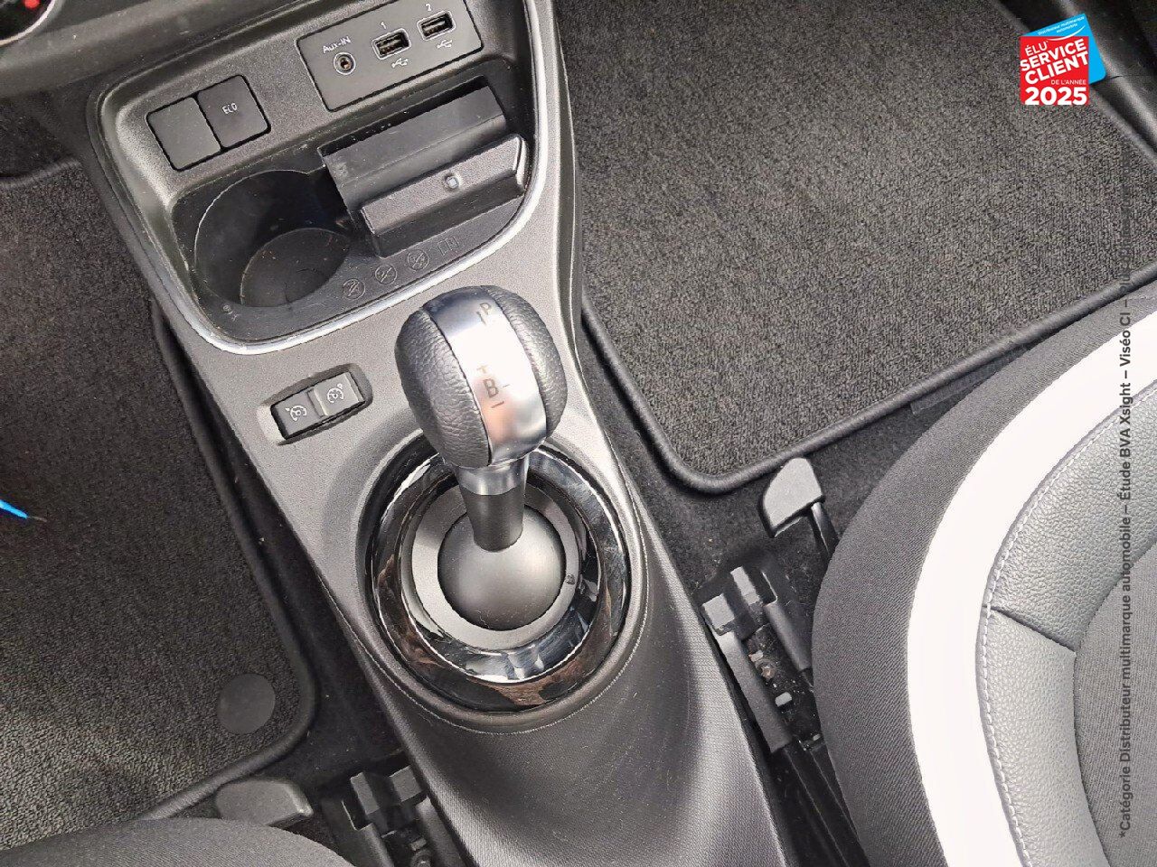 Véhicule d'occasion RENAULT TWINGO E-TECH ELECTRIC URBAN NIGHT R80 ACHAT INTEGRAL TOUVRANT GPS chez Hyundai Reims