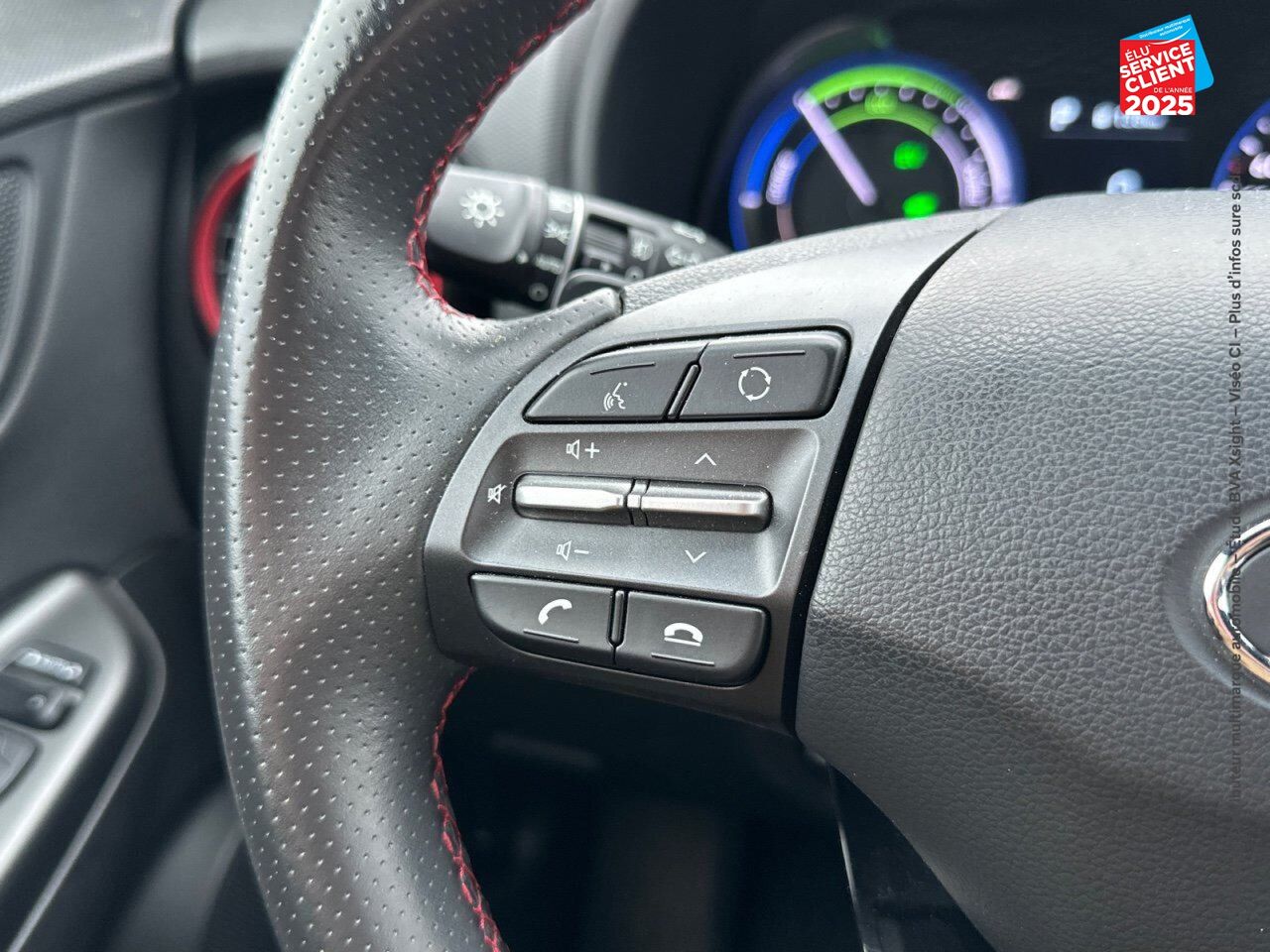 Véhicule d'occasion HYUNDAI KONA 1.6 GDI 141CH HYBRID CREATIVE DCT-6 CAMERA CARPLAY HUD chez Hyundai Reims