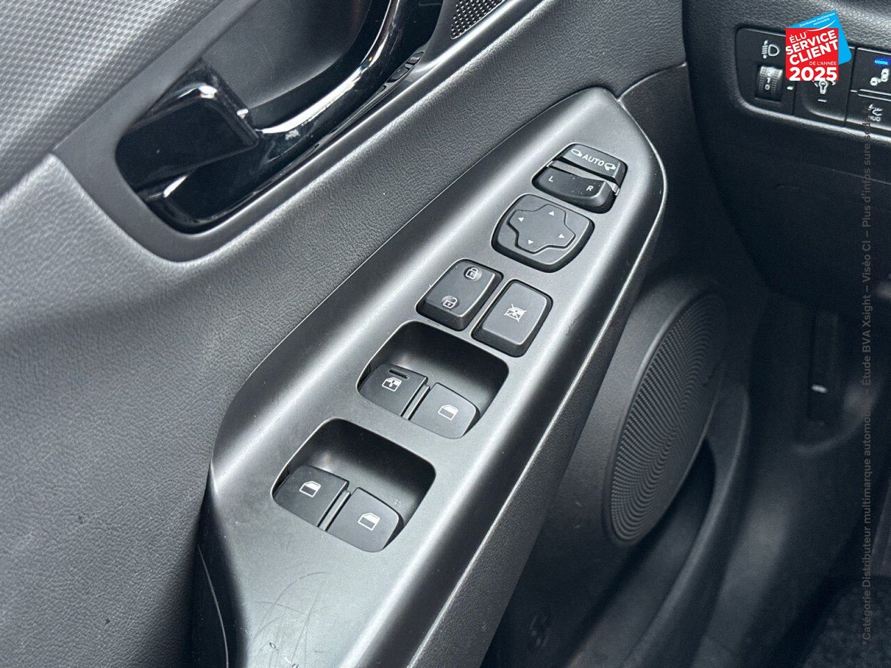 Véhicule d'occasion HYUNDAI KONA 1.6 GDI 141CH HYBRID CREATIVE DCT-6 CAMERA CARPLAY HUD chez Hyundai Reims