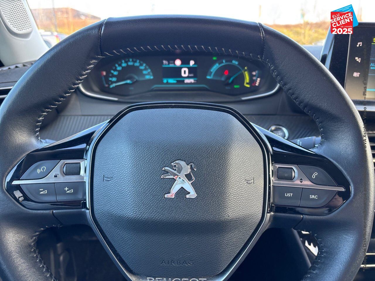 Véhicule d'occasion PEUGEOT 2008 E-136CH ALLURE CAMERA CARPLAY chez Opel Besançon