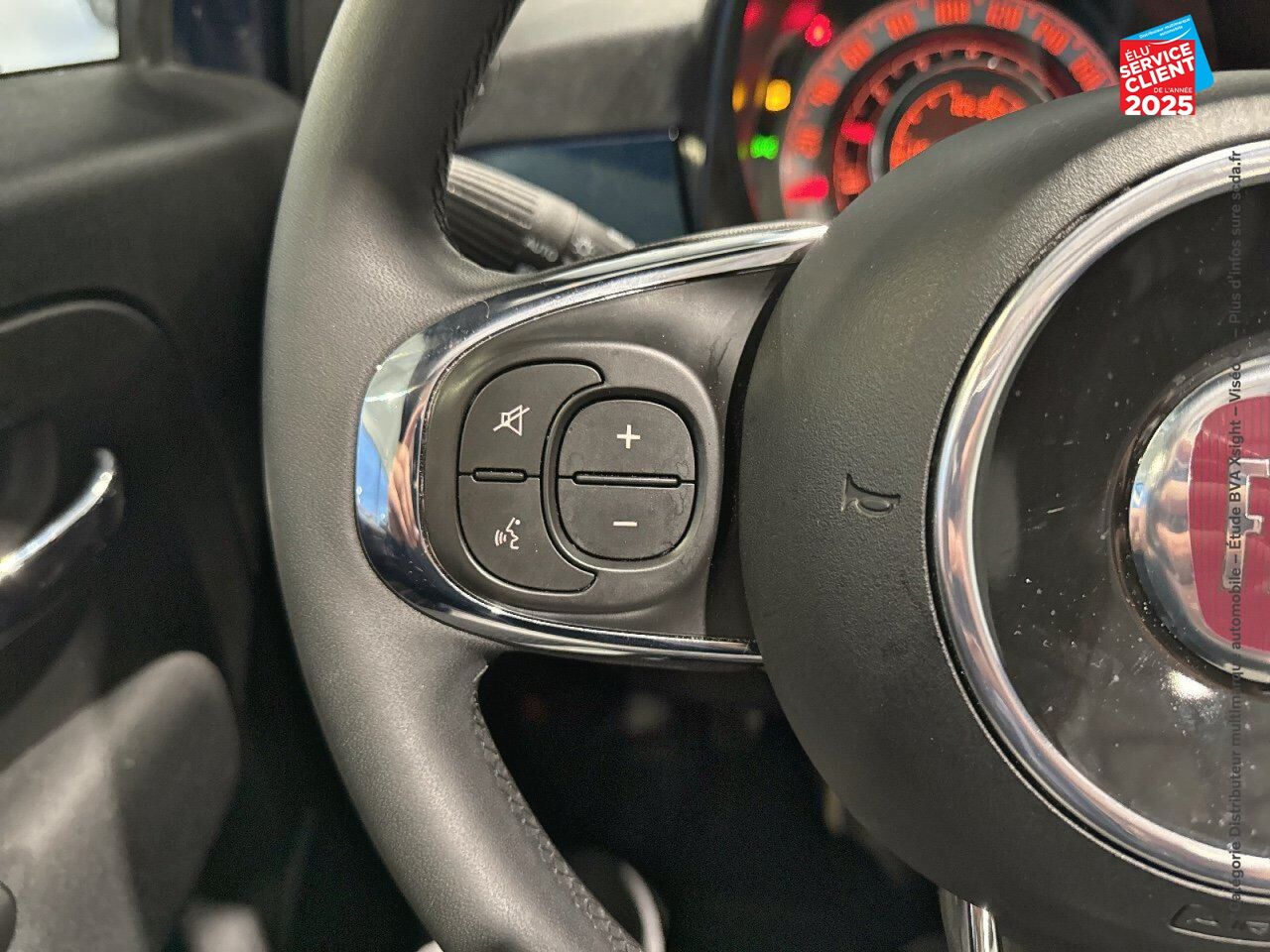 Véhicule d'occasion FIAT 500C 1.0 70CH BSG S/S PACK CONFORT chez Renault Colmar