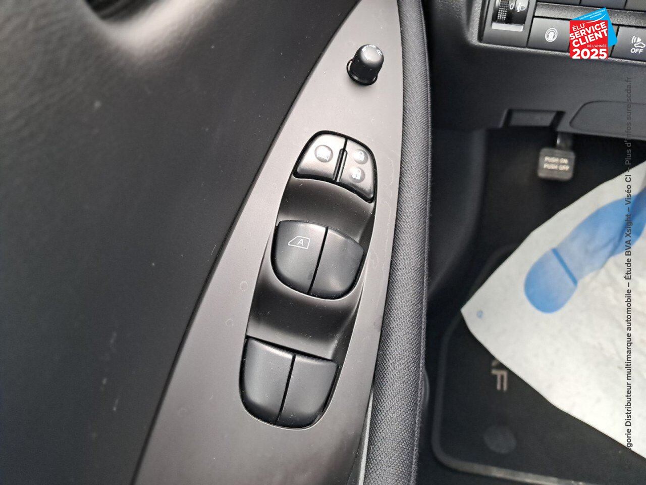 Véhicule d'occasion NISSAN LEAF 150CH 40KWH ACENTA 22 chez Renault Sélestat