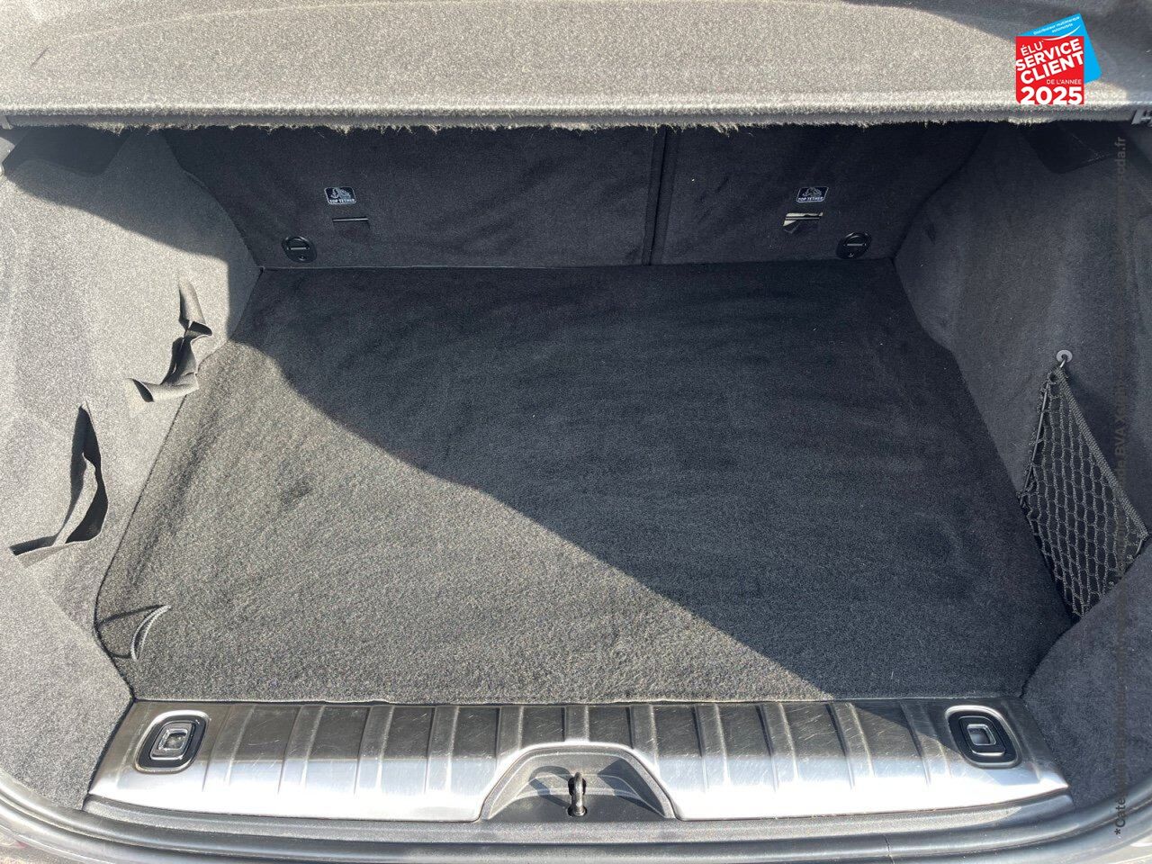 Véhicule d'occasion PEUGEOT 2008 1.2 PURETECH 110CH CROSSWAY SS chez Peugeot Sedan