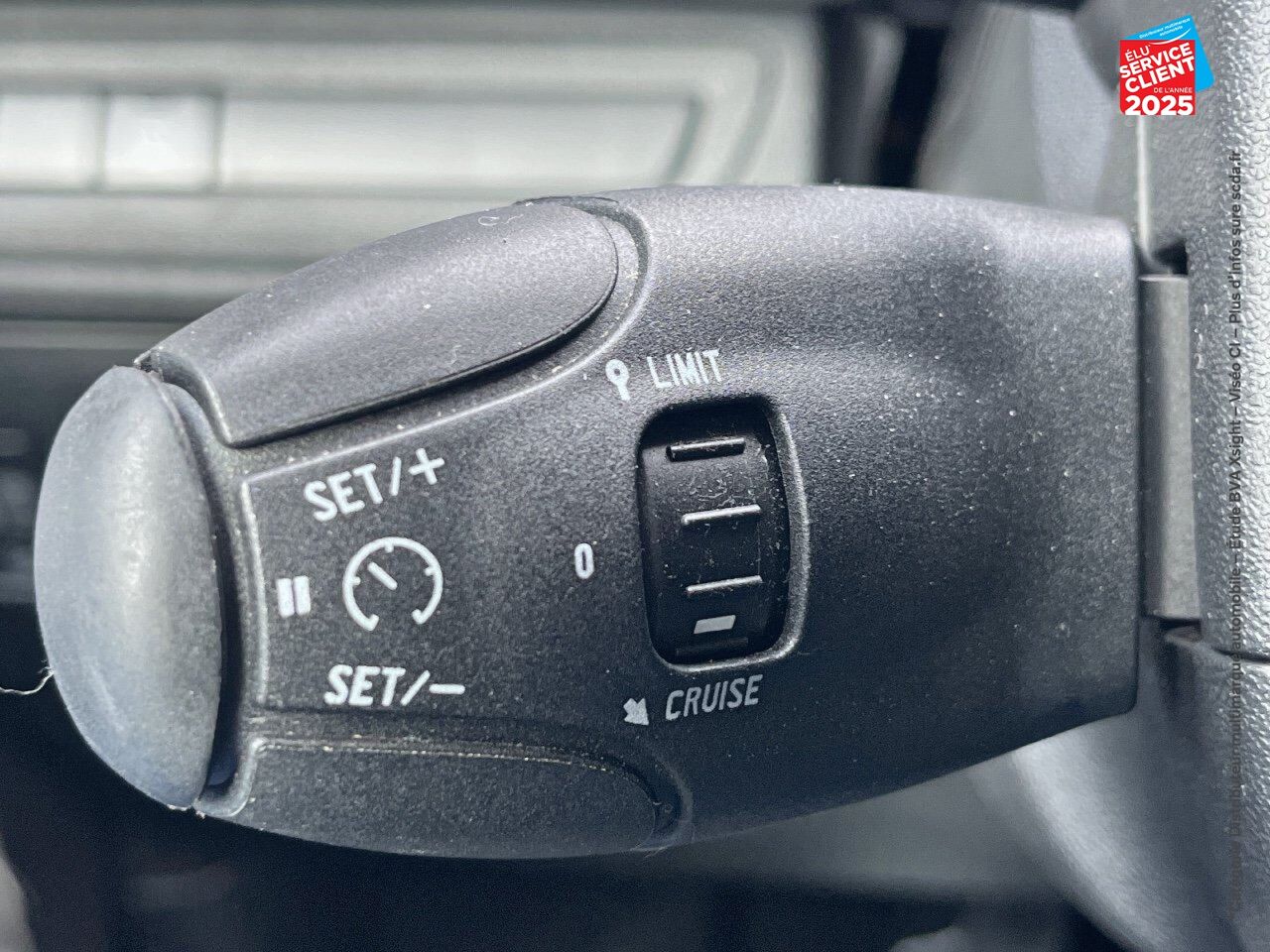 Véhicule d'occasion PEUGEOT 2008 1.2 PURETECH 110CH CROSSWAY SS chez Peugeot Sedan