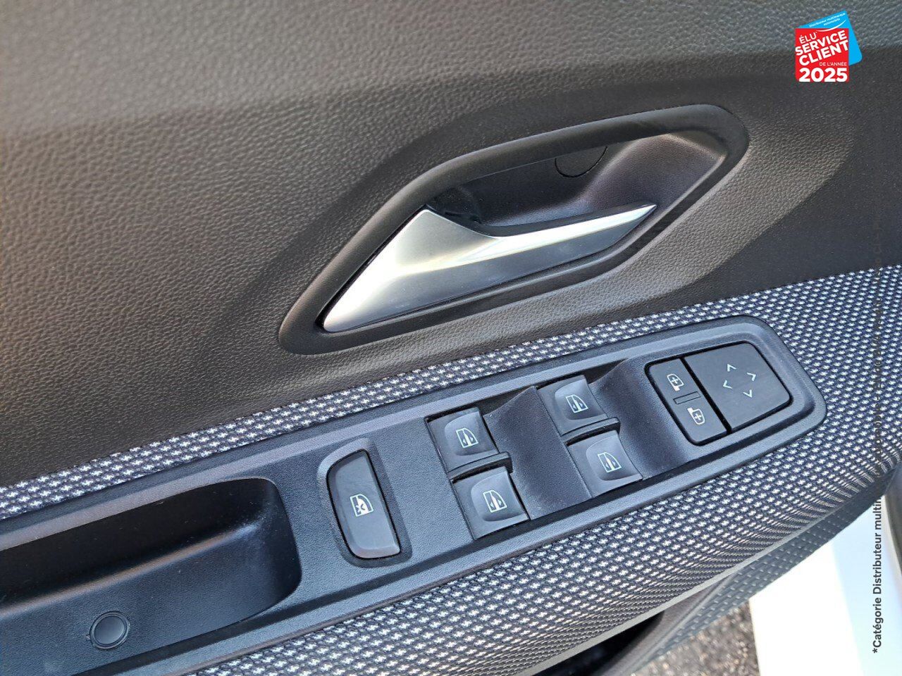 Véhicule d'occasion DACIA SANDERO 1.0 ECO-G 100CH CONFORT -22B chez Toyota Verdun