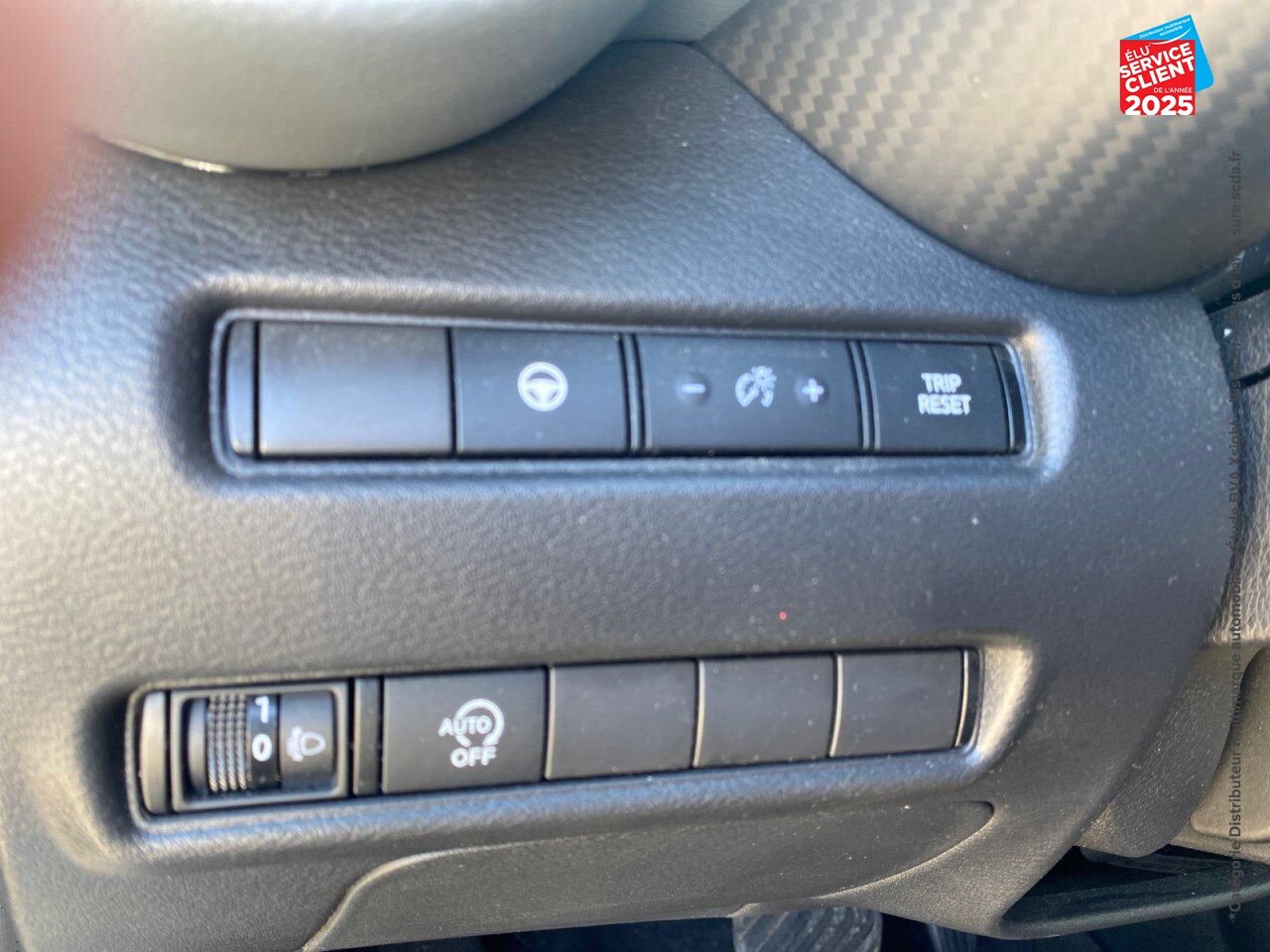 Véhicule d'occasion NISSAN JUKE 1.0 DIG-T 114CH TEKNA DCT 2021 SIEGES CHAUF CAMERA BOSE chez Renault Saint-Louis