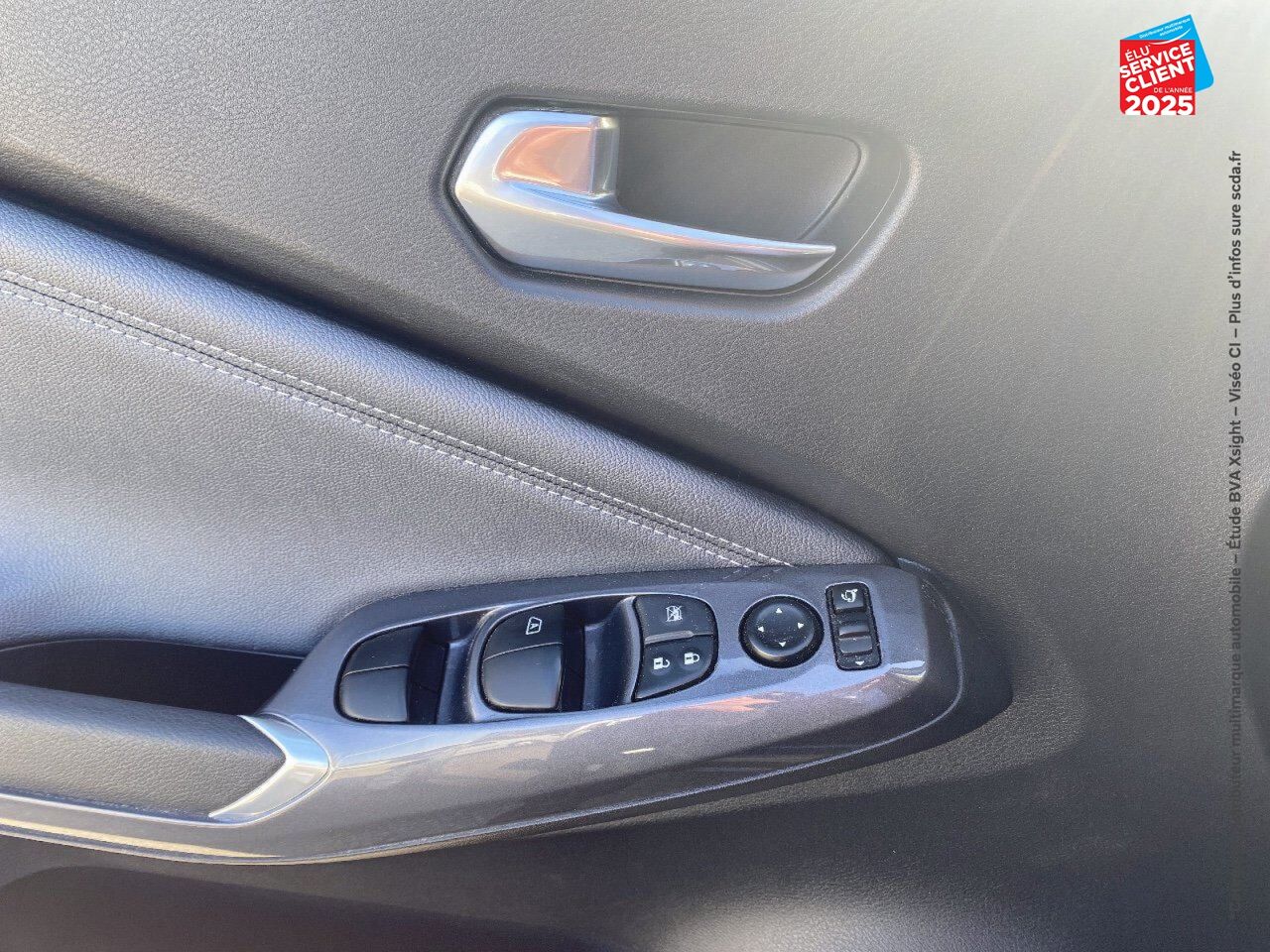 Véhicule d'occasion NISSAN JUKE 1.0 DIG-T 114CH TEKNA DCT 2021 SIEGES CHAUF CAMERA BOSE chez Renault Saint-Louis