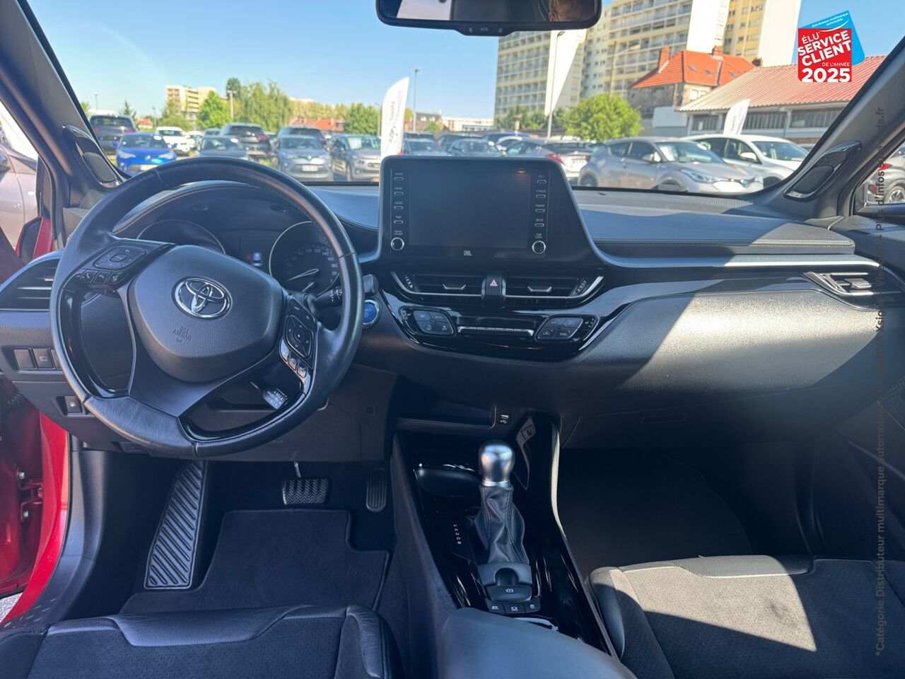 Véhicule d'occasion TOYOTA C-HR 122H COLLECTION 2WD E-CVT MY20 chez Renault Colmar