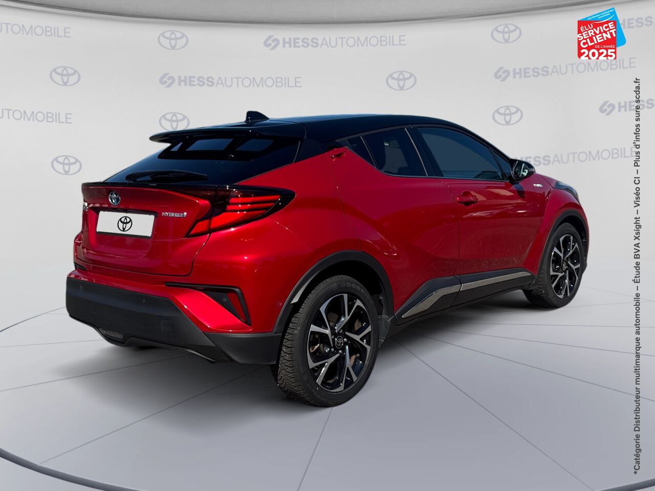 Véhicule d'occasion TOYOTA C-HR 122H COLLECTION 2WD E-CVT MY20 chez Renault Colmar