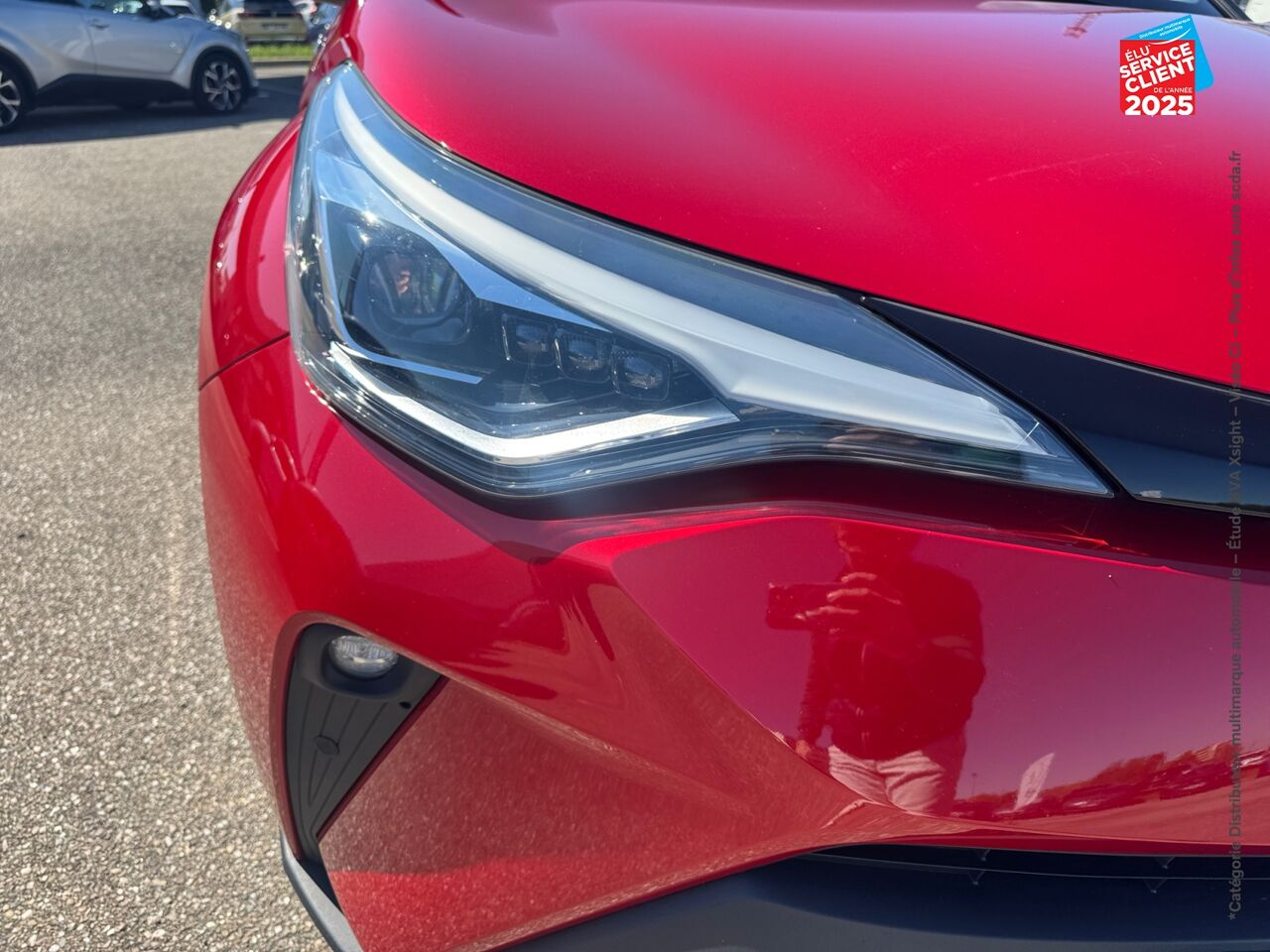 Véhicule d'occasion TOYOTA C-HR 122H COLLECTION 2WD E-CVT MY20 chez Renault Colmar