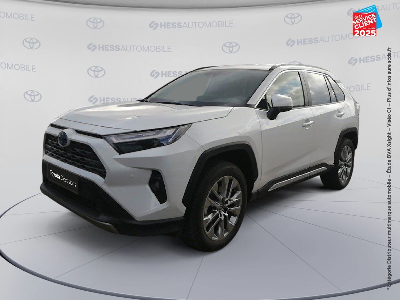 Véhicule d'occasion TOYOTA RAV4 2.5 HYBRIDE 218CH LOUNGE 2WD MY24 chez Renault Colmar