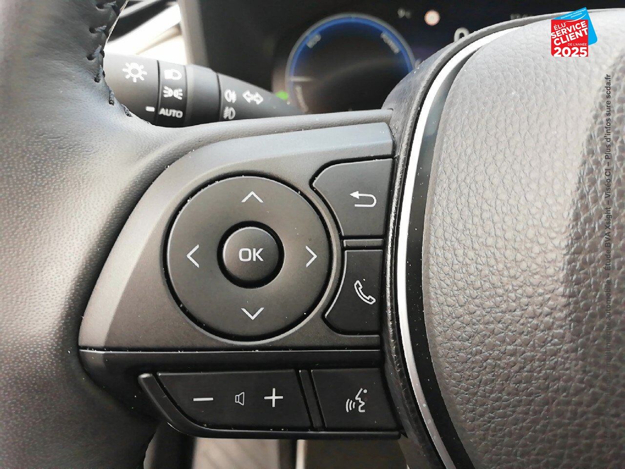 Véhicule d'occasion TOYOTA RAV4 2.5 HYBRIDE 218CH LOUNGE 2WD MY24 chez Renault Colmar