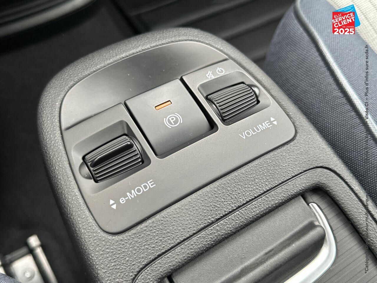 Véhicule d'occasion FIAT 500 E 95CH ICONE chez Peugeot Reims