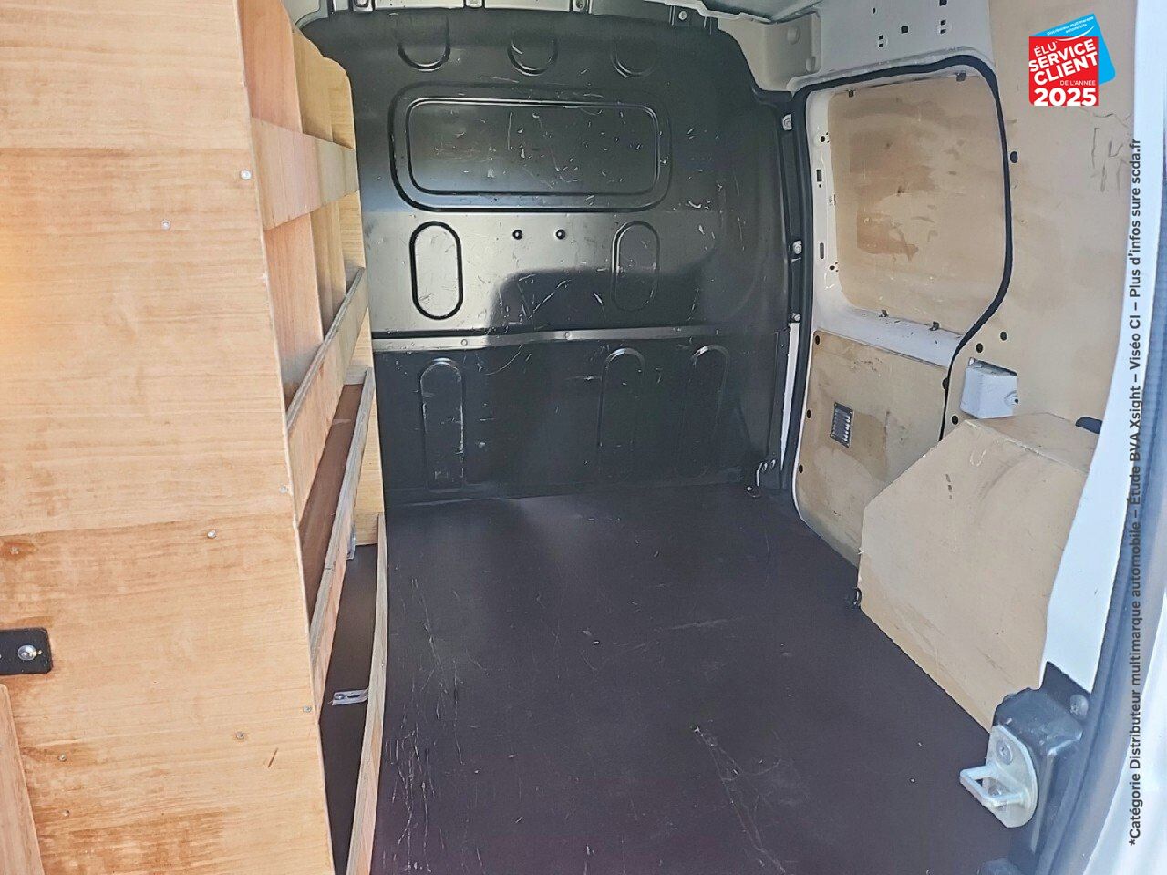 Véhicule d'occasion RENAULT KANGOO EXPRESS 1.5 BLUE DCI 80CH GRAND CONFORT 5CV chez Toyota Verdun