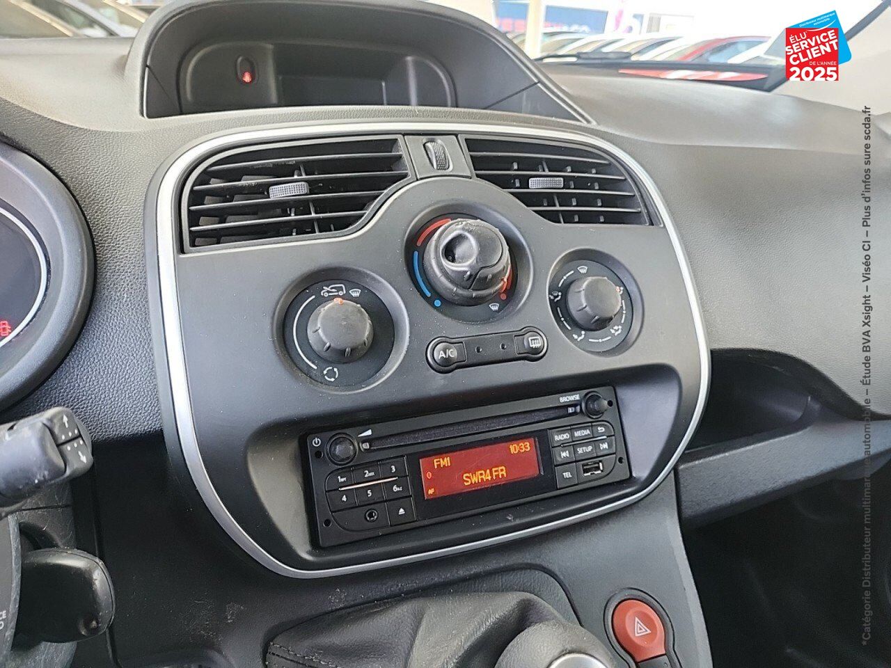 Véhicule d'occasion RENAULT KANGOO EXPRESS 1.5 BLUE DCI 80CH GRAND CONFORT 5CV chez Toyota Verdun