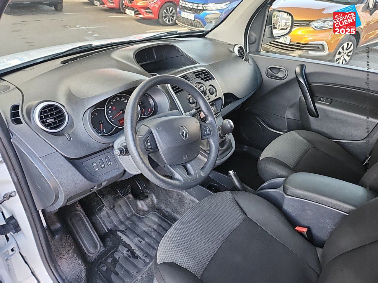 Véhicule d'occasion RENAULT KANGOO EXPRESS 1.5 BLUE DCI 80CH GRAND CONFORT 5CV chez Toyota Verdun