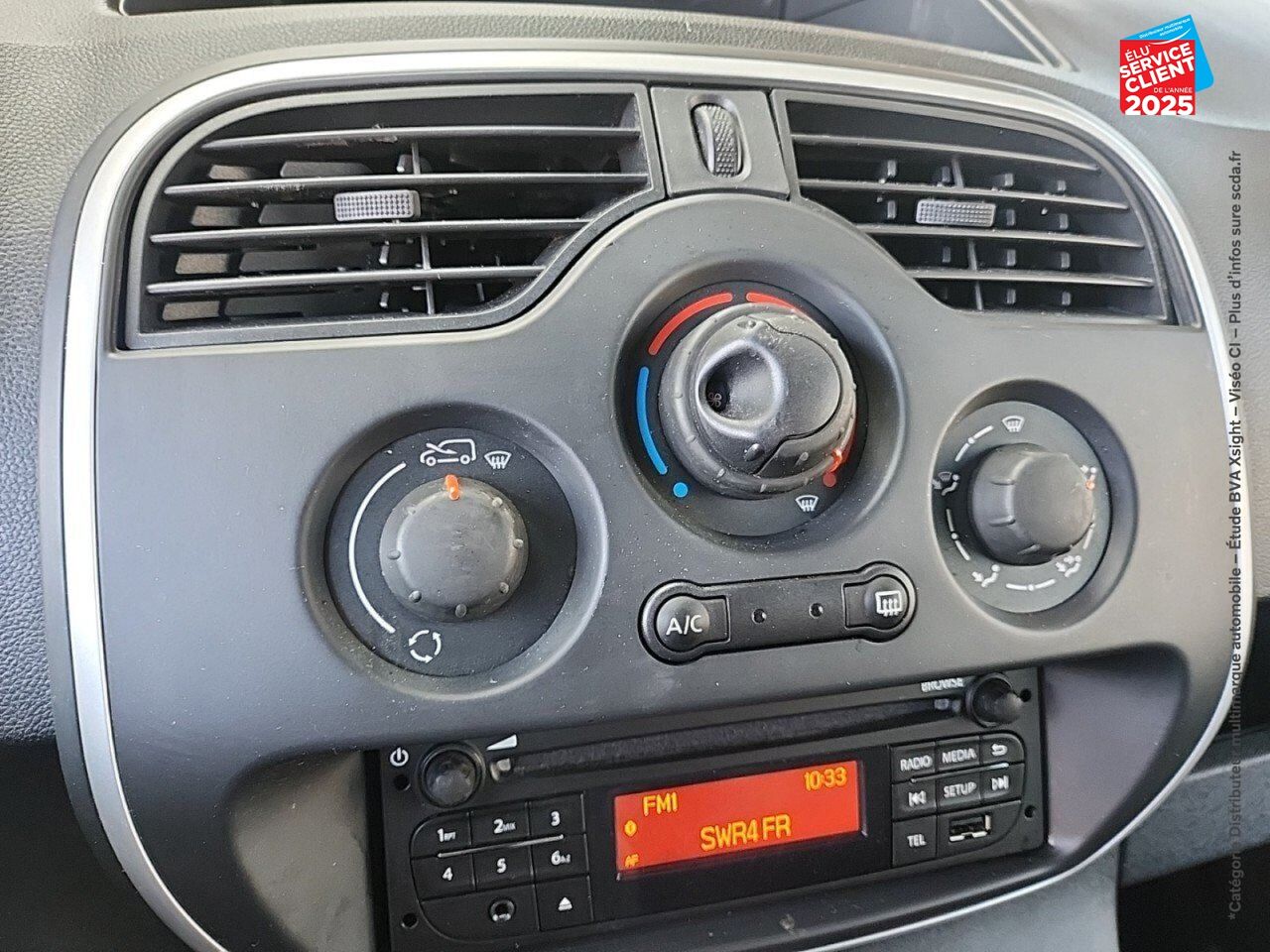 Véhicule d'occasion RENAULT KANGOO EXPRESS 1.5 BLUE DCI 80CH GRAND CONFORT 5CV chez Toyota Verdun