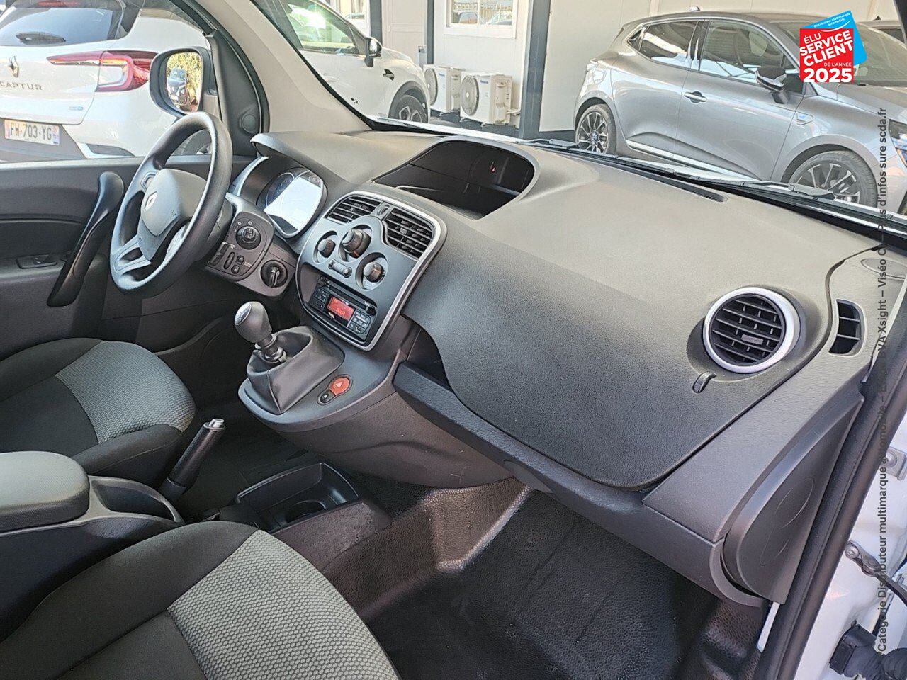 Véhicule d'occasion RENAULT KANGOO EXPRESS 1.5 BLUE DCI 80CH GRAND CONFORT 5CV chez Toyota Verdun