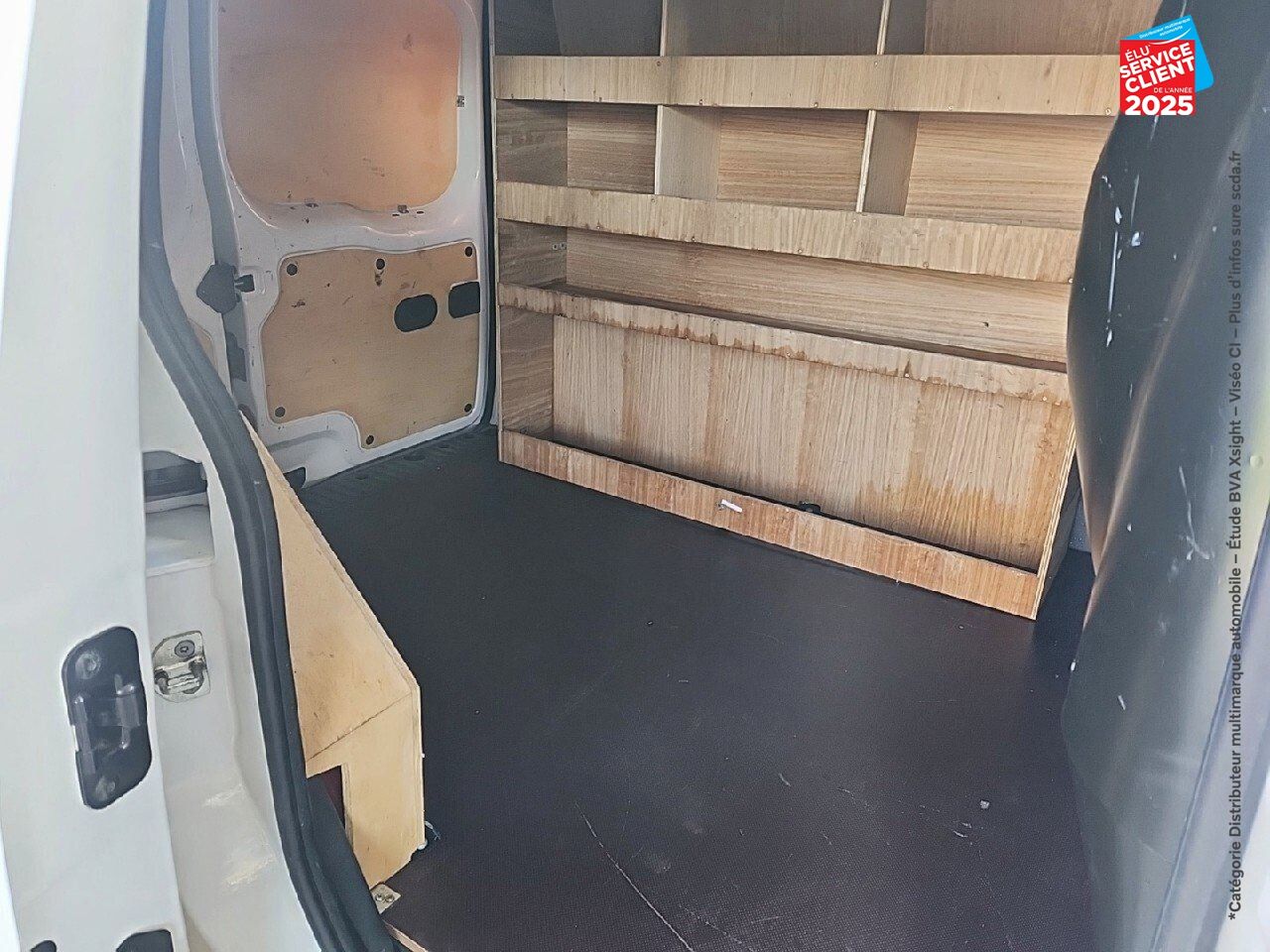 Véhicule d'occasion RENAULT KANGOO EXPRESS 1.5 BLUE DCI 80CH GRAND CONFORT 5CV chez Toyota Verdun