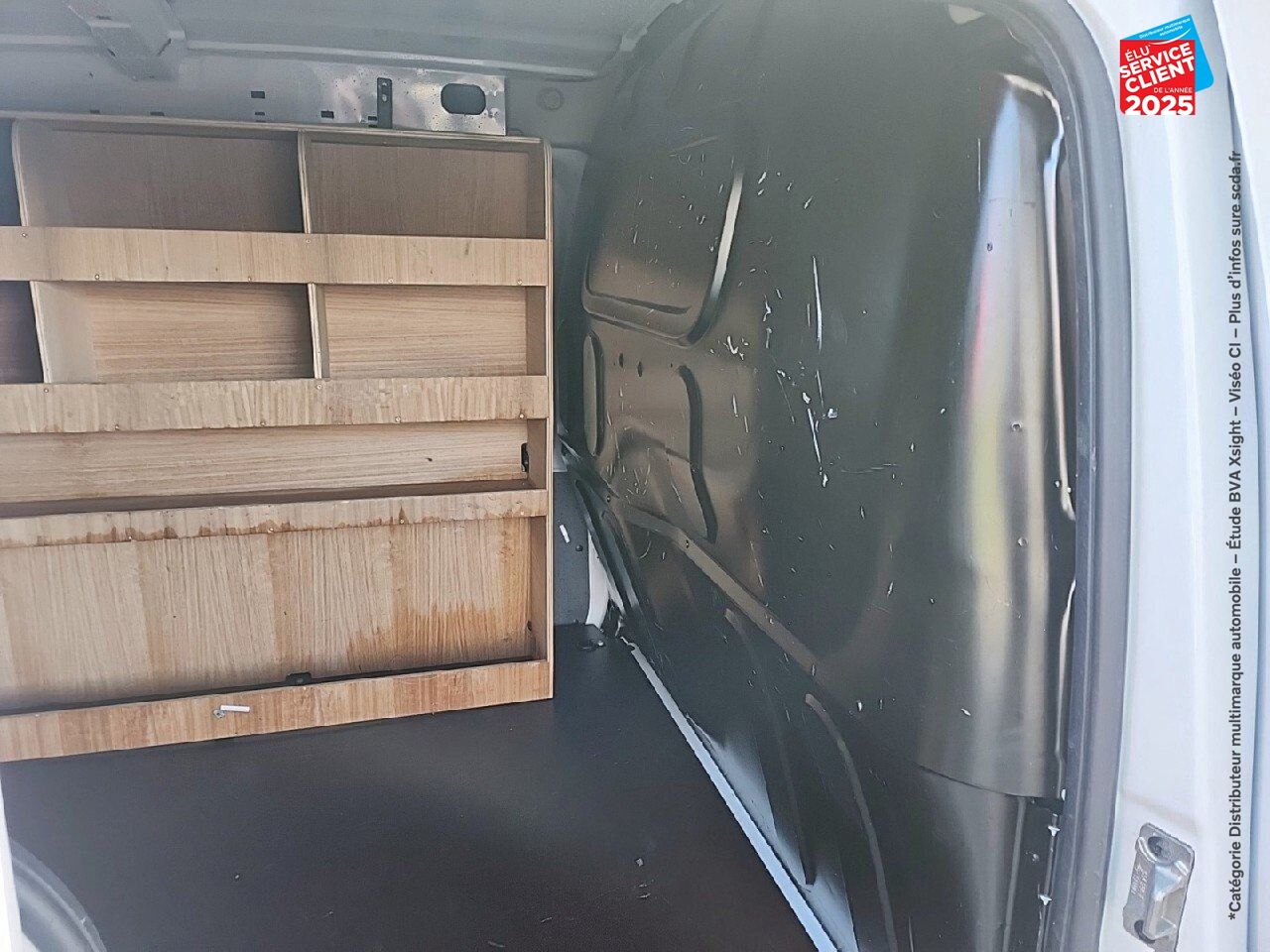 Véhicule d'occasion RENAULT KANGOO EXPRESS 1.5 BLUE DCI 80CH GRAND CONFORT 5CV chez Toyota Verdun