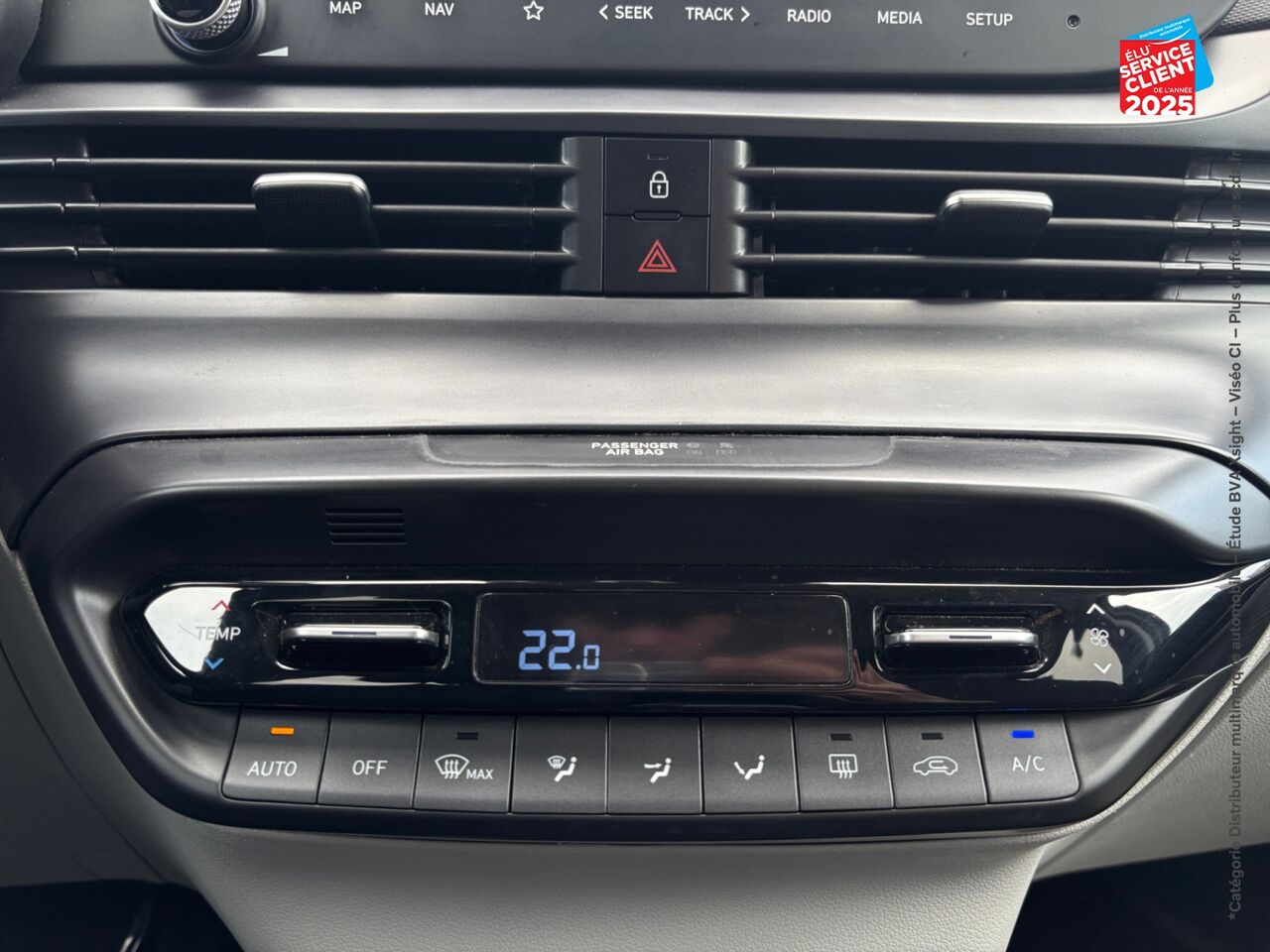 Véhicule d'occasion HYUNDAI I20 1.0 T-GDI 100CH HYBRID CREATIVE DCT-7 chez Renault Sélestat