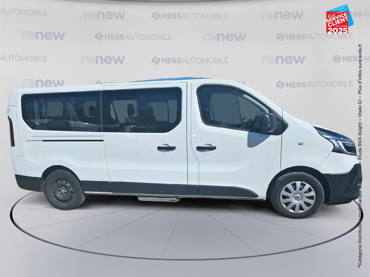 Véhicule d'occasion RENAULT TRAFIC COMBI L2 2.0 DCI 120CH S/S ZEN 8 PLACES 6CV chez Opel Verdun