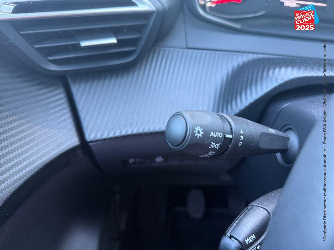 Véhicule d'occasion PEUGEOT 208 1.2 PURETECH 100CH S/S ALLURE chez Opel Verdun