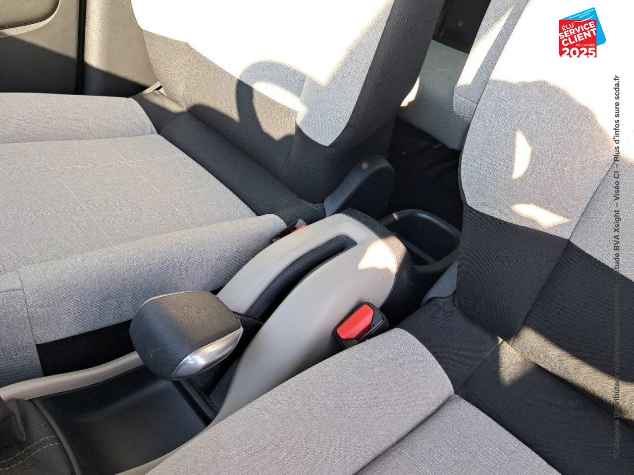 Véhicule d'occasion CITROEN C3 AIRCROSS PURETECH 110CH S/S SHINE GPS RADAR AR CARPLAY chez Renault Saint-Louis