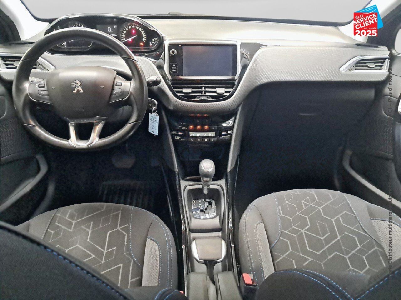 Véhicule d'occasion PEUGEOT 2008 1.2 PURETECH 110CH E6.C SIGNATURE SS EAT6 chez Peugeot Sedan
