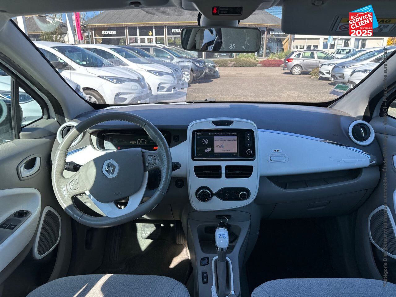 Véhicule d'occasion RENAULT ZOE ZEN CHARGE NORMALE TYPE 2 GPS RADAR AR chez Renault Colmar
