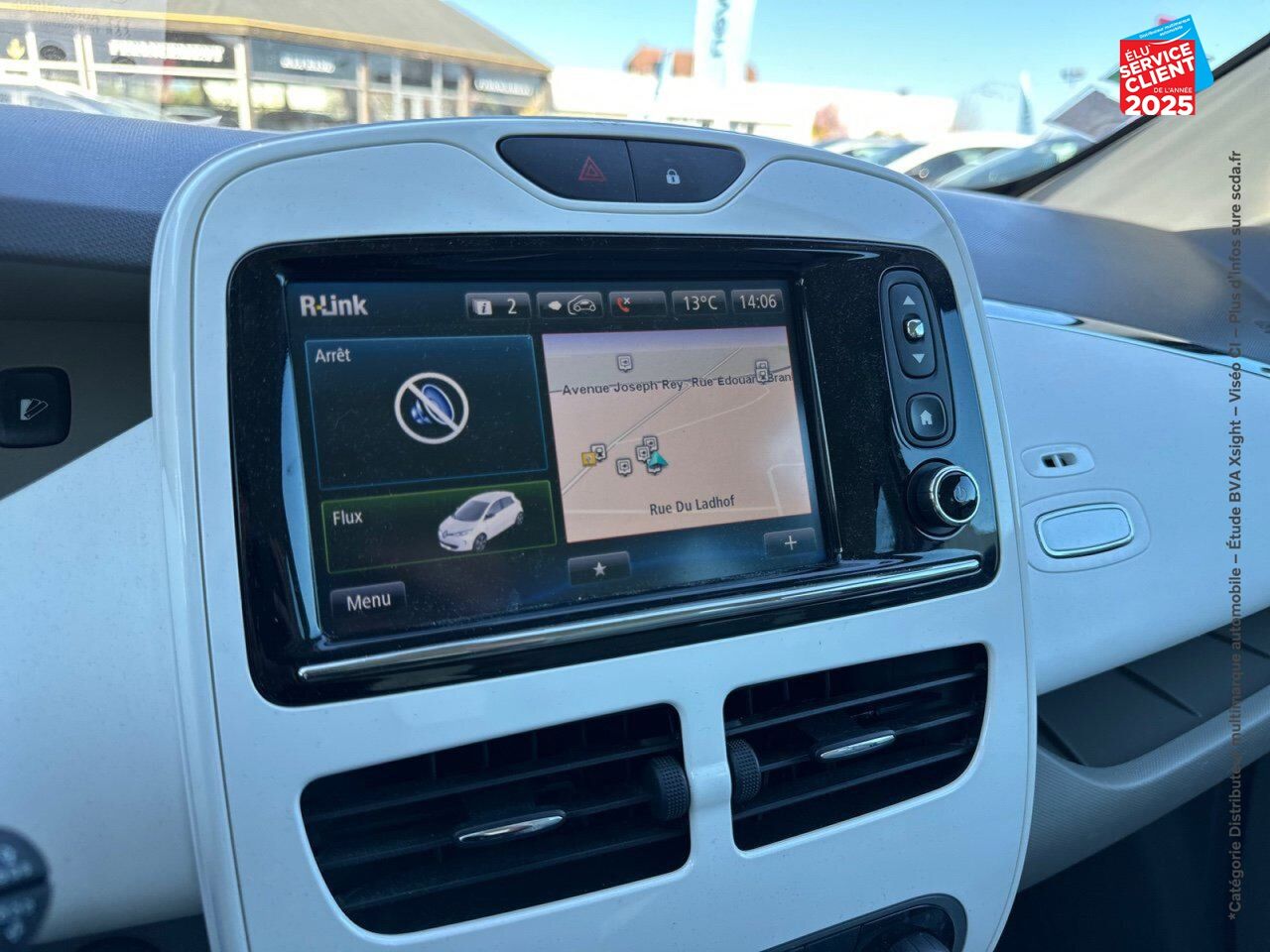 Véhicule d'occasion RENAULT ZOE ZEN CHARGE NORMALE TYPE 2 GPS RADAR AR chez Renault Colmar