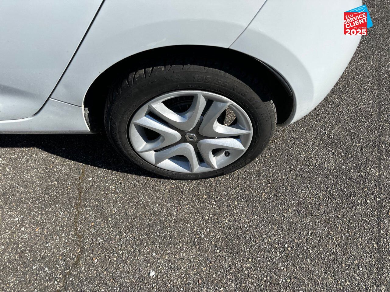 Véhicule d'occasion RENAULT ZOE ZEN CHARGE NORMALE TYPE 2 GPS RADAR AR chez Renault Colmar