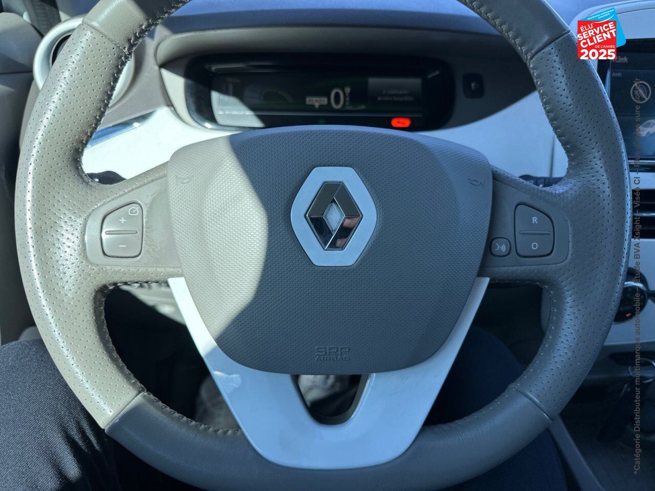 Véhicule d'occasion RENAULT ZOE ZEN CHARGE NORMALE TYPE 2 GPS RADAR AR chez Renault Colmar