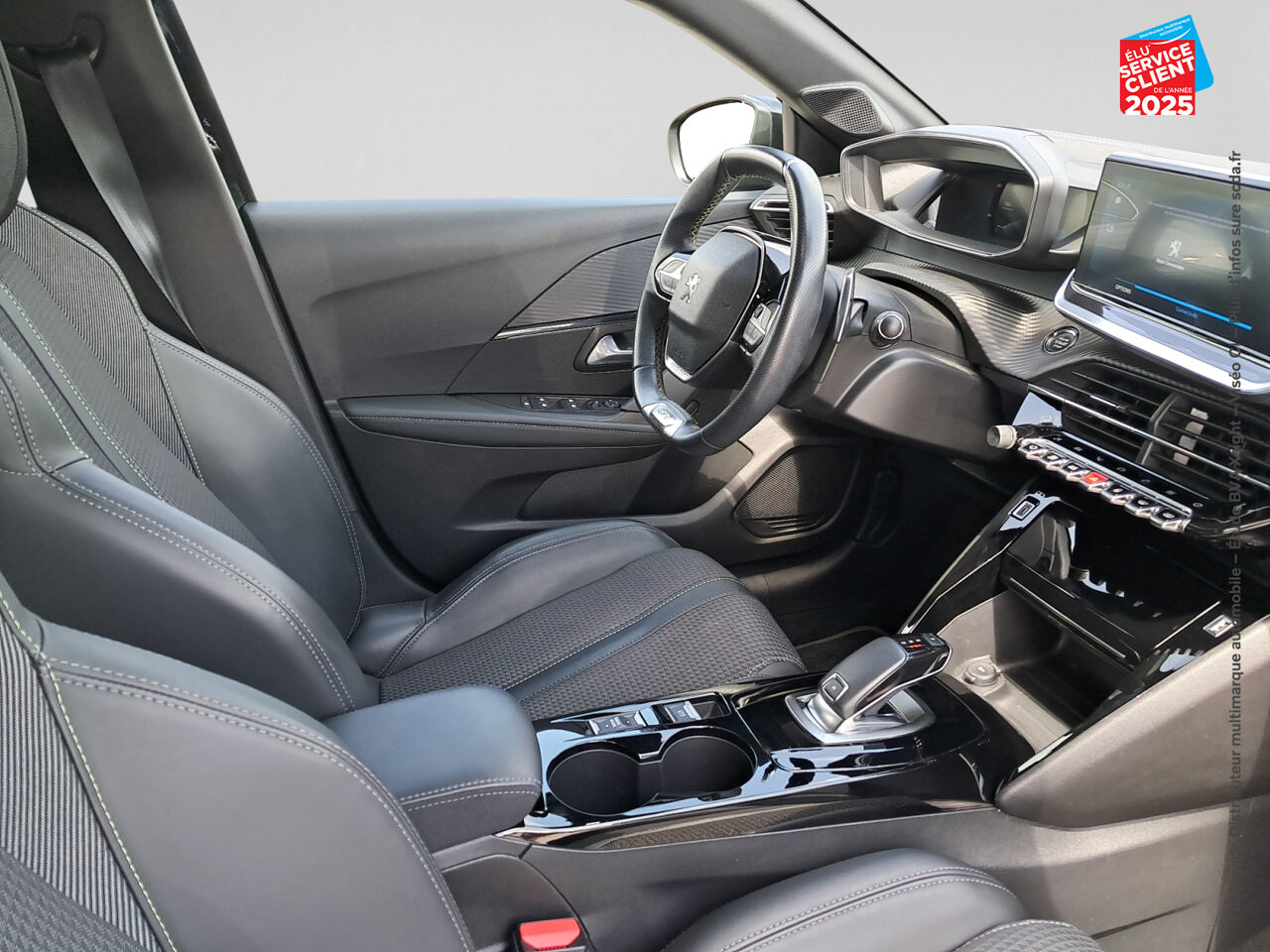 Véhicule d'occasion PEUGEOT 208 1.2 PURETECH 130CH SS GT LINE EAT8 7CV chez Peugeot Sedan