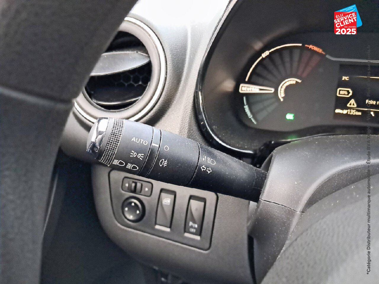 Véhicule d'occasion DACIA SPRING 45CH EXPRESSION SIEGES CUIR GPS CAMERA chez Dacia Belfort