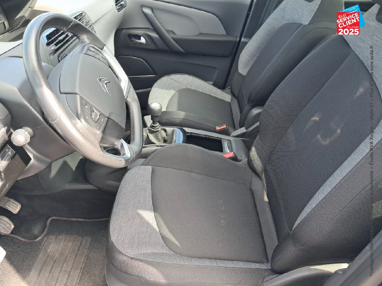 Véhicule d'occasion CITROEN C4 PICASSO PURETECH 130CH LIVE S/S TPANO SIEGES CHAUF RADAR AR ATTELAGE chez Renault Sélestat