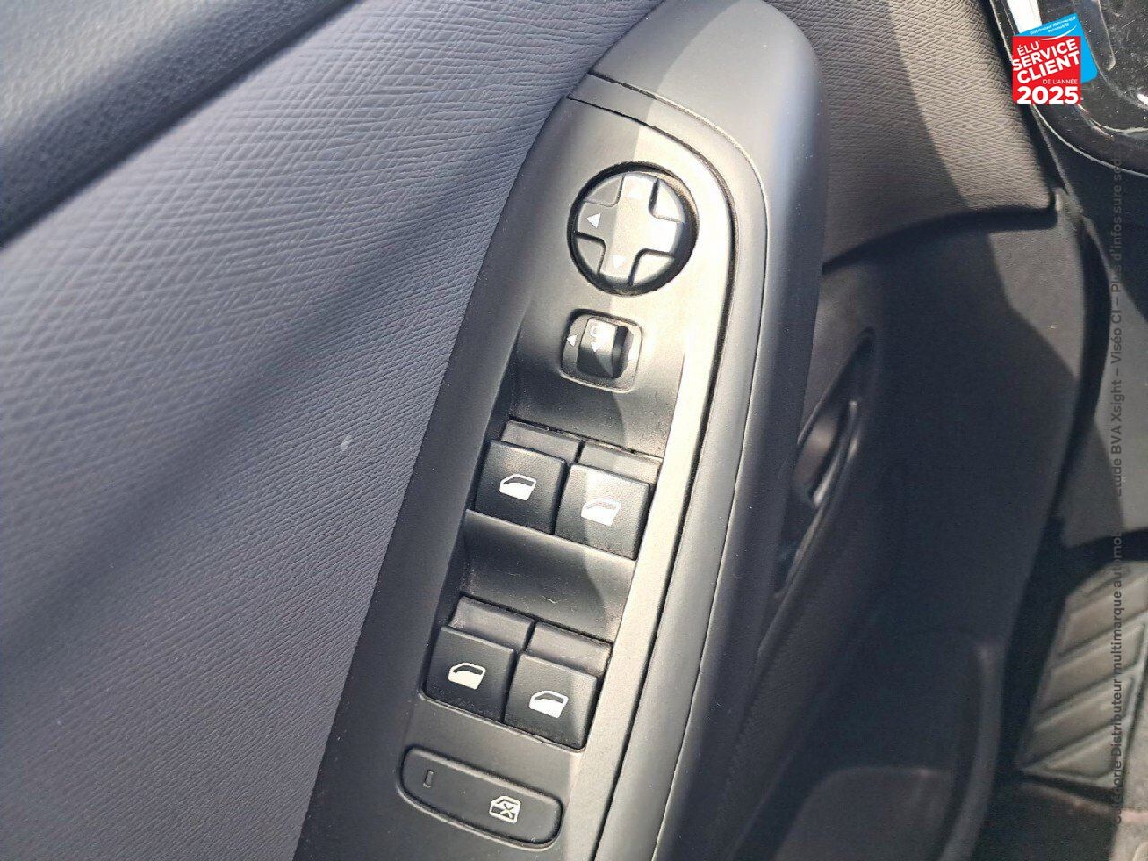 Véhicule d'occasion CITROEN C4 PICASSO PURETECH 130CH LIVE S/S TPANO SIEGES CHAUF RADAR AR ATTELAGE chez Renault Sélestat