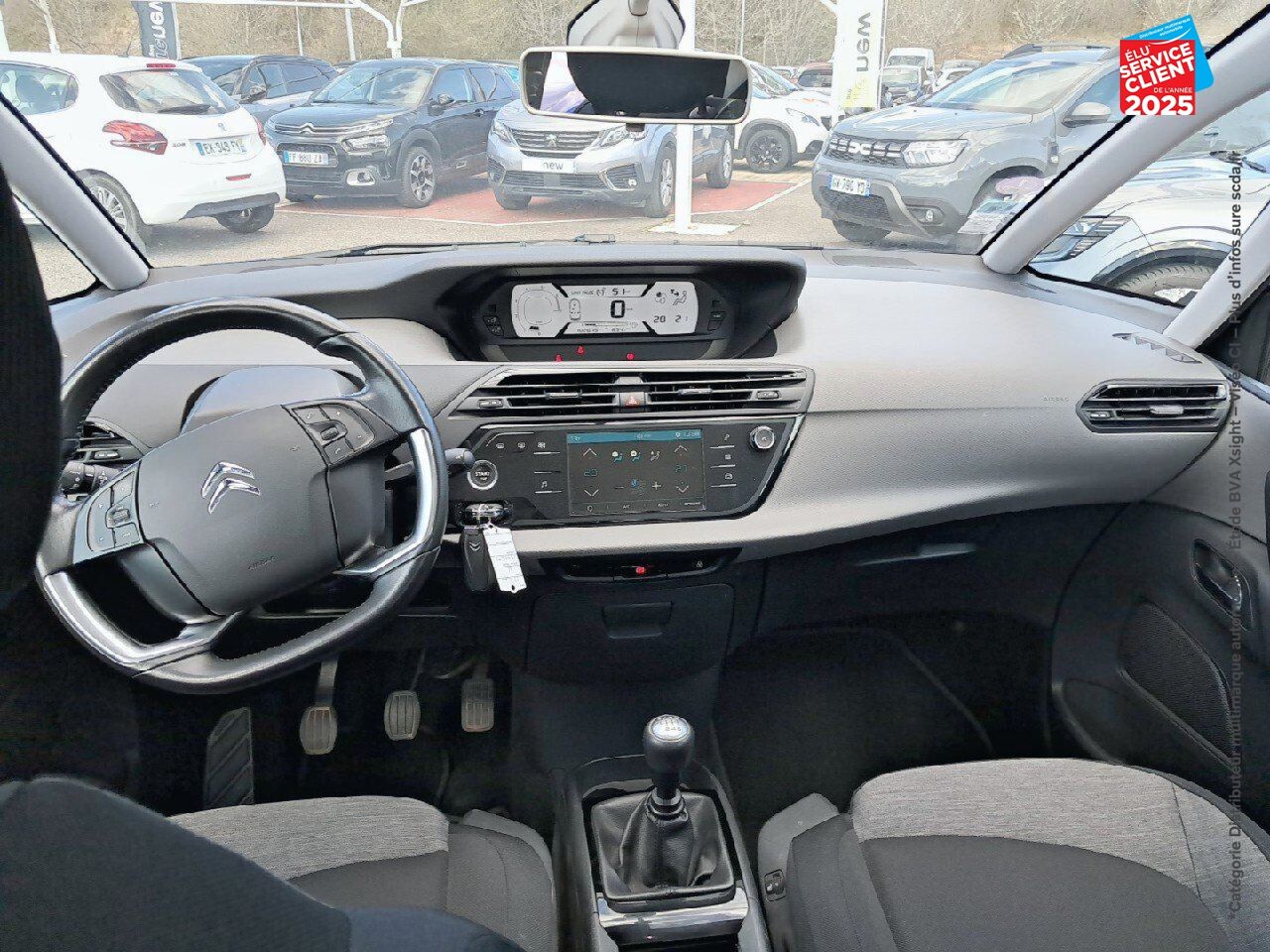 Véhicule d'occasion CITROEN C4 PICASSO PURETECH 130CH LIVE S/S TPANO SIEGES CHAUF RADAR AR ATTELAGE chez Renault Sélestat