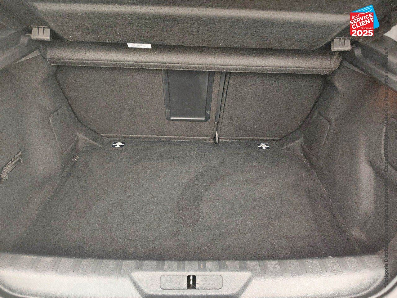 Véhicule d'occasion PEUGEOT 308 1.2 PURETECH 110CH SS ALLURE BASSE CONSOMMATION chez Renault Saint-Louis