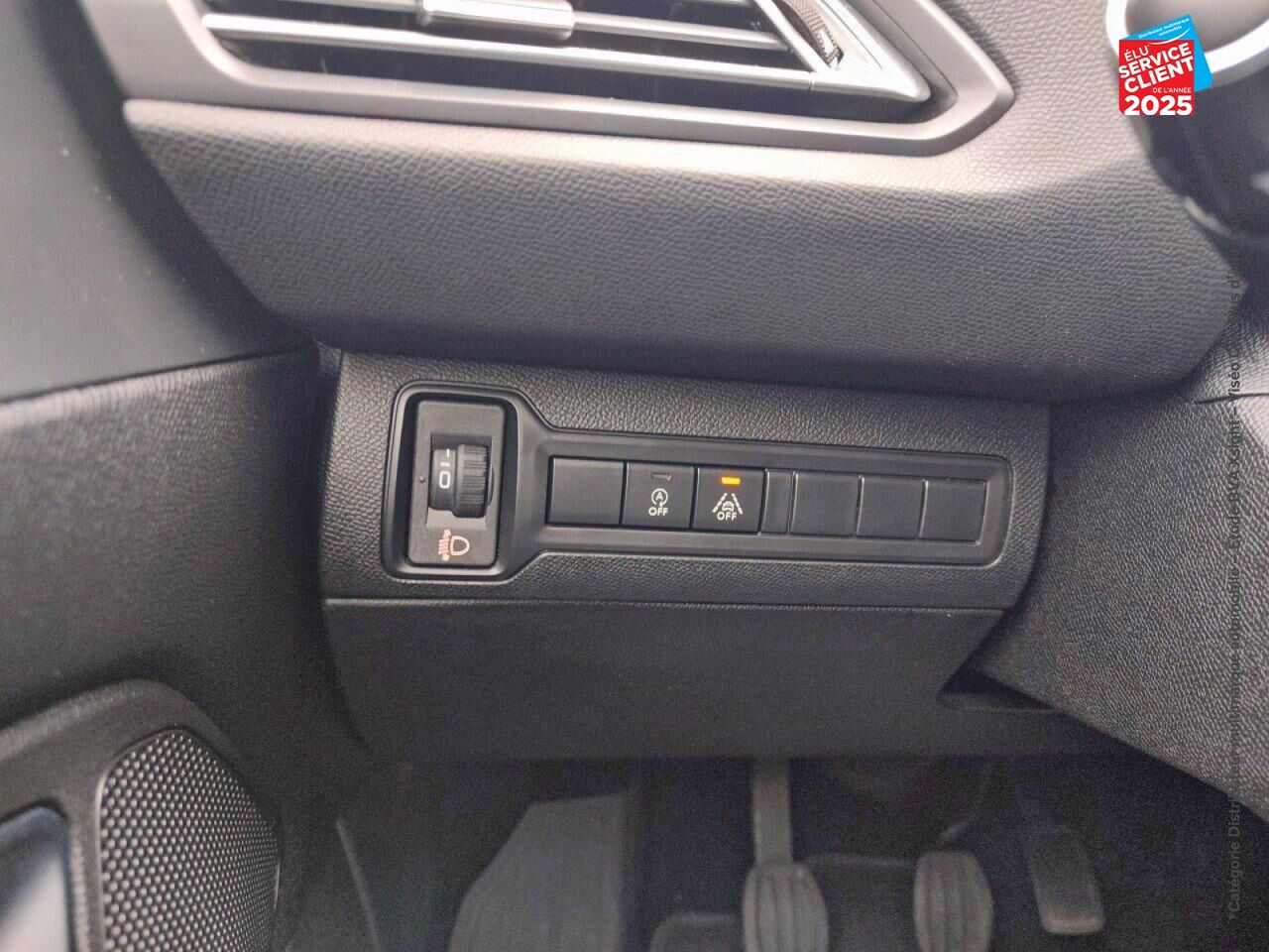 Véhicule d'occasion PEUGEOT 308 1.2 PURETECH 110CH SS ALLURE BASSE CONSOMMATION chez Renault Saint-Louis