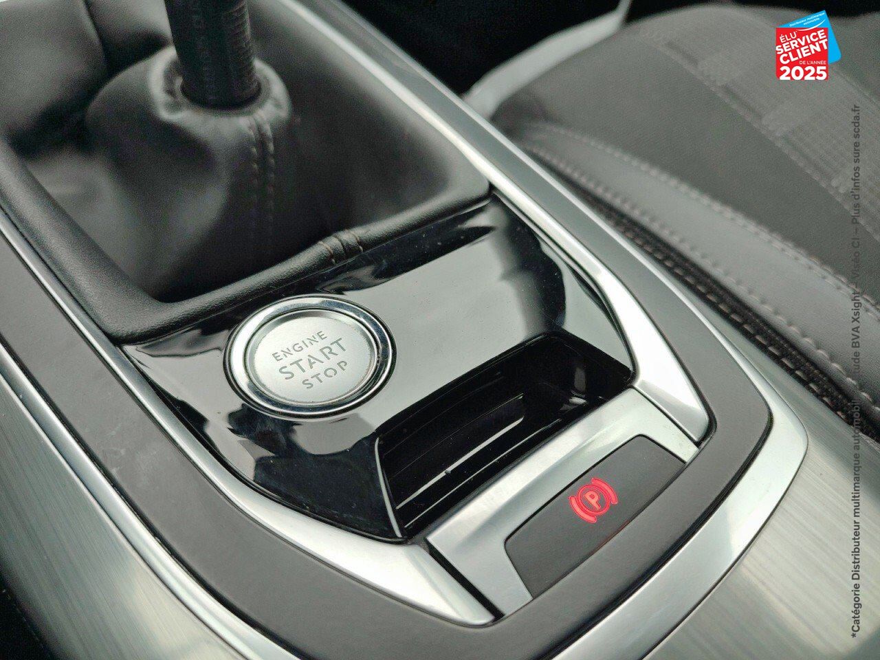 Véhicule d'occasion PEUGEOT 308 1.2 PURETECH 110CH SS ALLURE BASSE CONSOMMATION chez Renault Saint-Louis