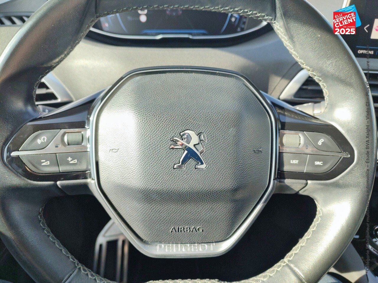 Véhicule d'occasion PEUGEOT 3008 1.2 PURETECH 130CH E6.C CROSSWAY SS chez Toyota Thionville