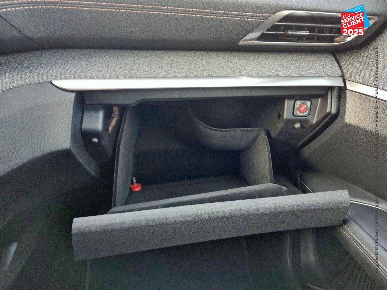 Véhicule d'occasion PEUGEOT 3008 1.2 PURETECH 130CH E6.C GT LINE SS chez Toyota Bar le Duc