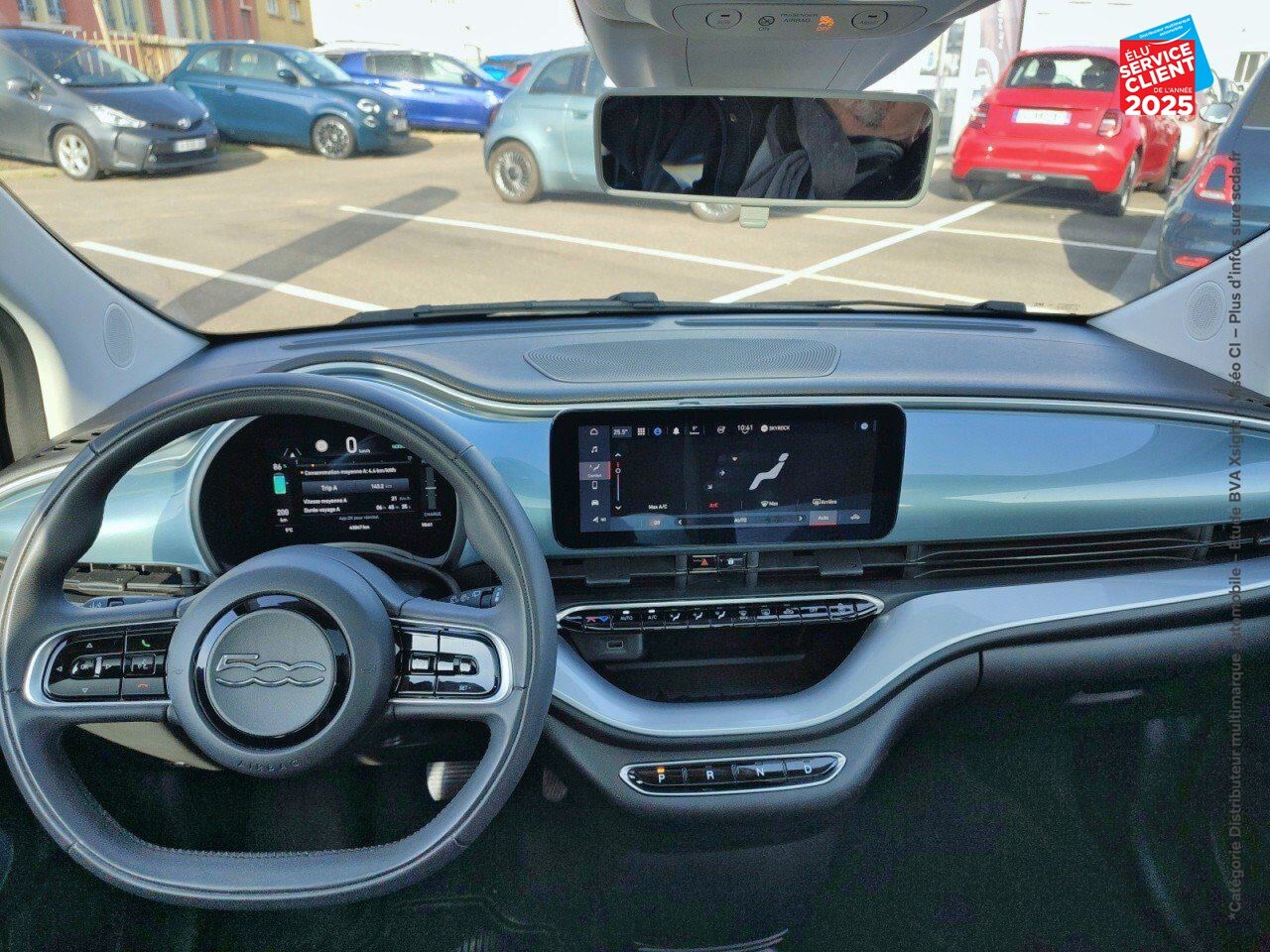 Véhicule d'occasion FIAT 500 E 118CH ICONE TPANO GPS CAMERA chez Toyota Sarreguemines