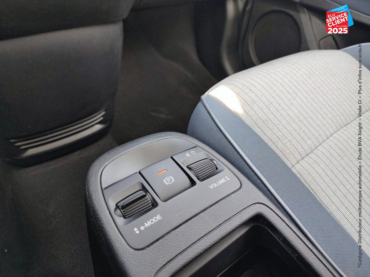 Véhicule d'occasion FIAT 500 E 118CH ICONE TPANO GPS CAMERA chez Toyota Sarreguemines